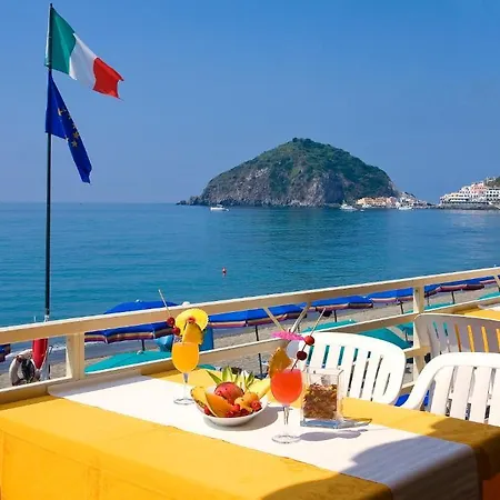 Vittorio 3* Barano dʼIschia
