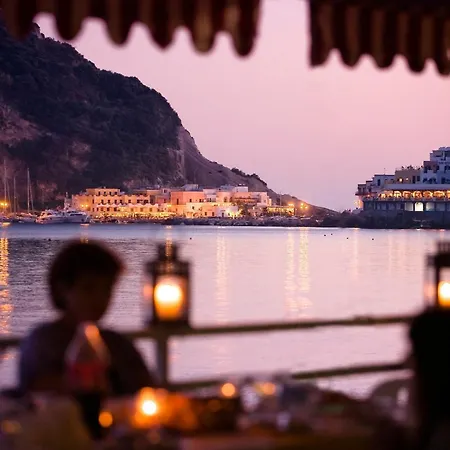 Ξενοδοχείο Vittorio 3*