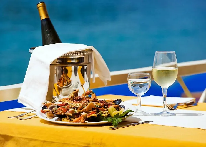 Vittorio 3* Barano dʼIschia